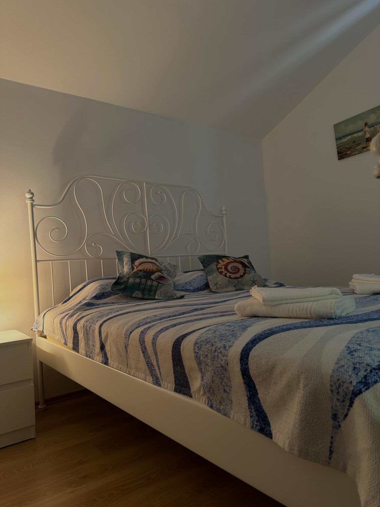 Iris Apartment